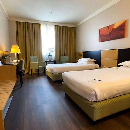 Best Western Plus Hotel Le Favaglie Корнаредо Екстериор снимка