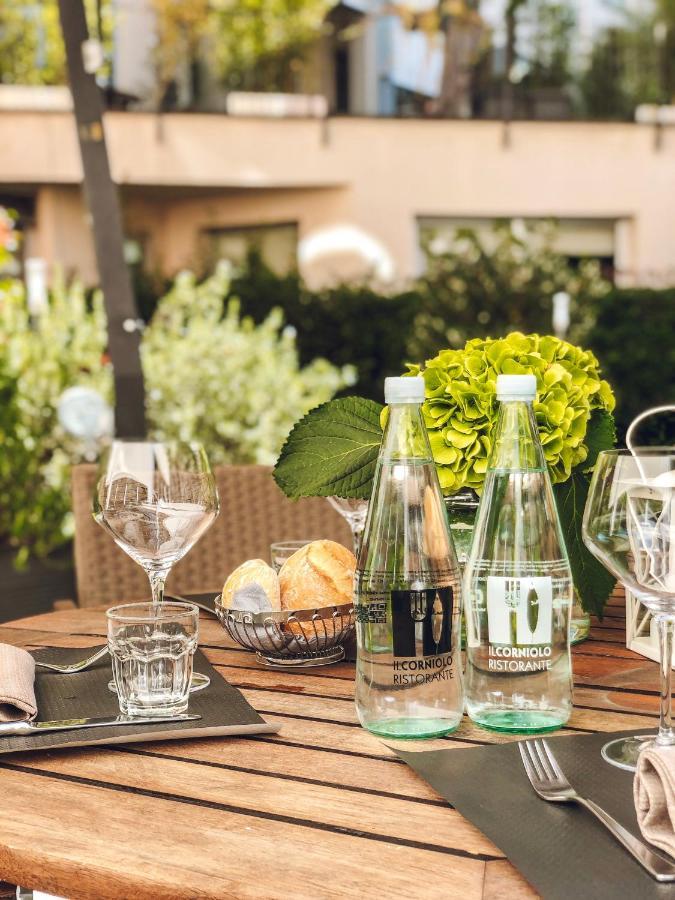 Best Western Plus Hotel Le Favaglie Корнаредо Екстериор снимка