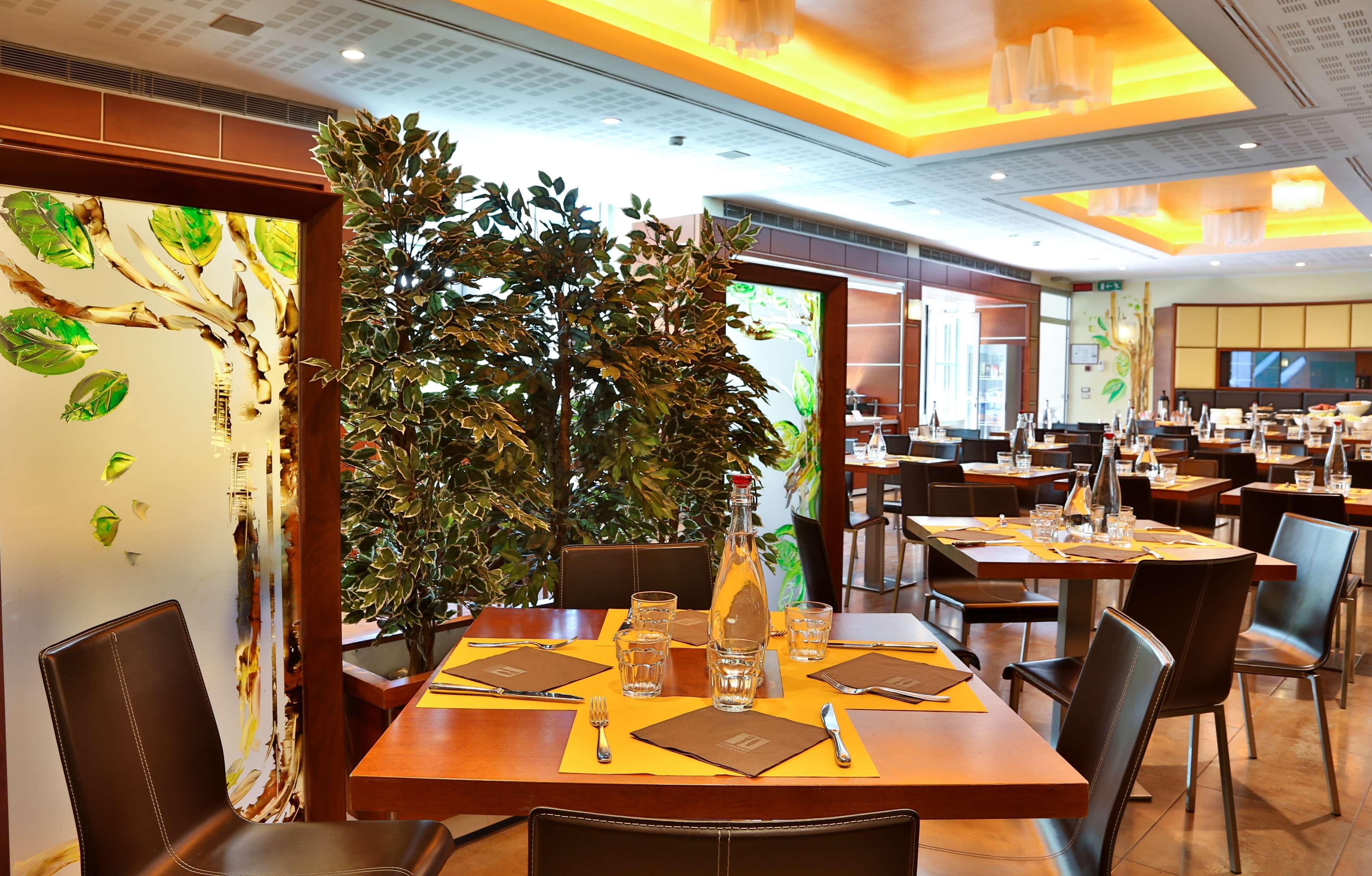 Best Western Plus Hotel Le Favaglie Корнаредо Екстериор снимка