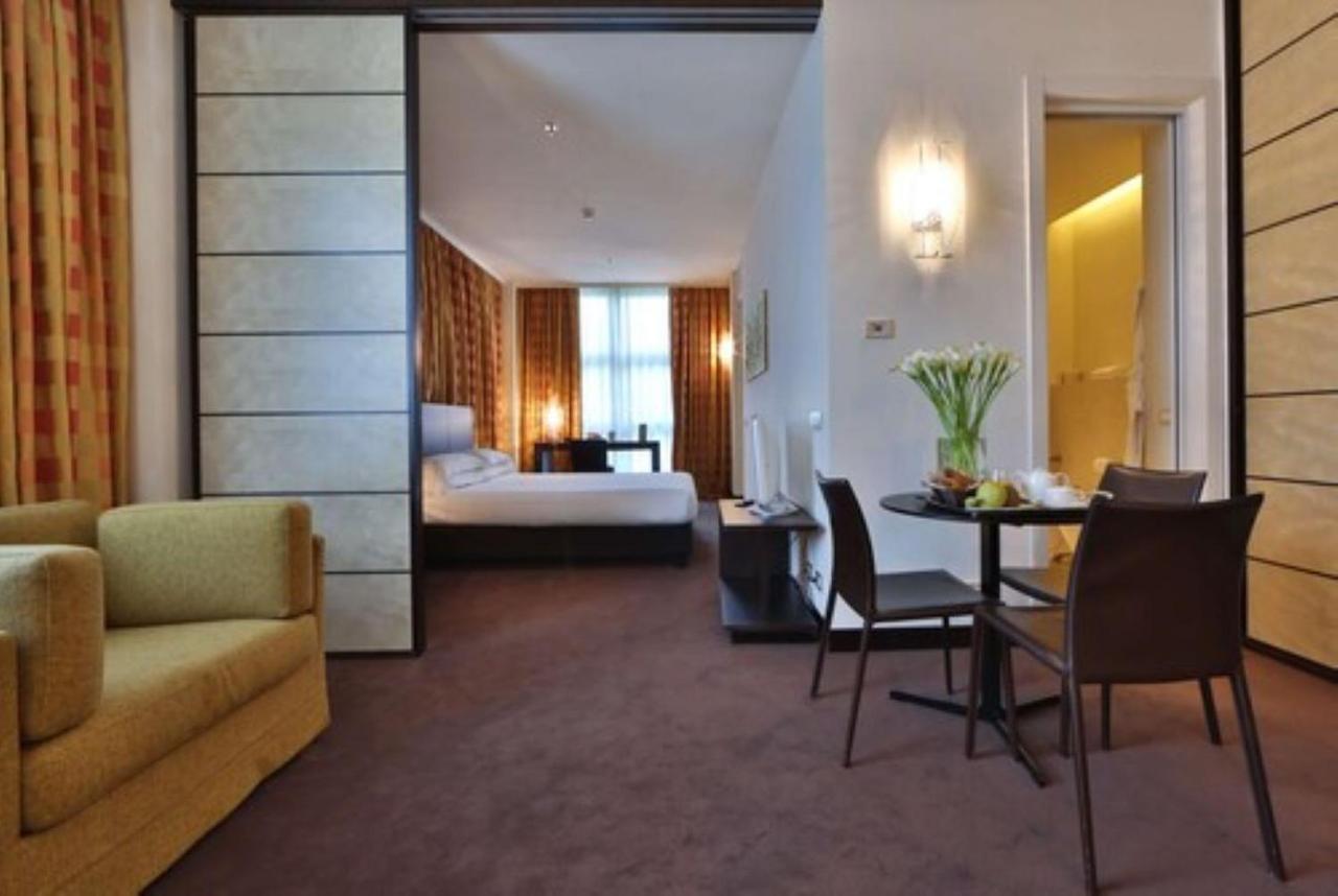 Best Western Plus Hotel Le Favaglie Корнаредо Екстериор снимка